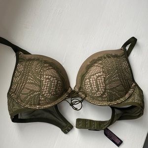 Victoria Secret Very Sexy Push Up 34B - Green and tan lace